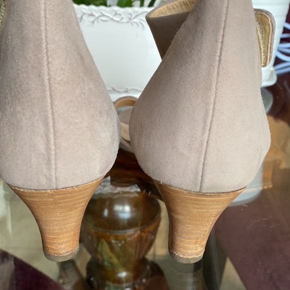 Paul Green; Suede Shoes, Block Heels, US Sz  8.5M, Excellent Used Condition - Picture 6 of 8
